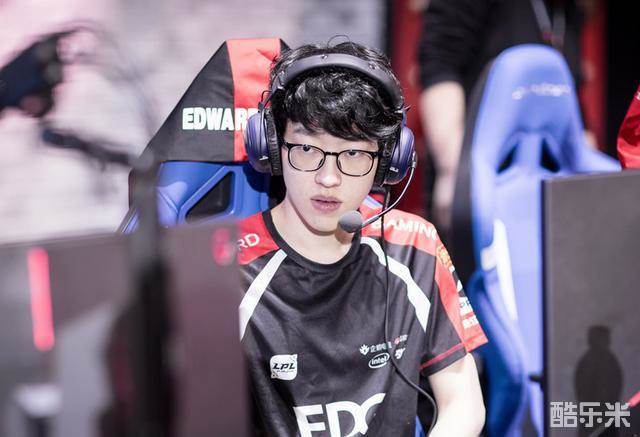 调整状态的 调整状态的