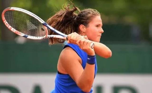 而阿尔巴尼 而阿尔巴尼