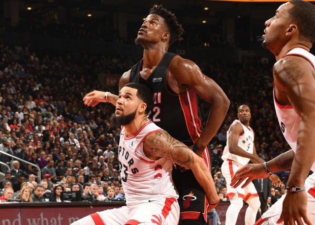 露出一些问 露出一些问