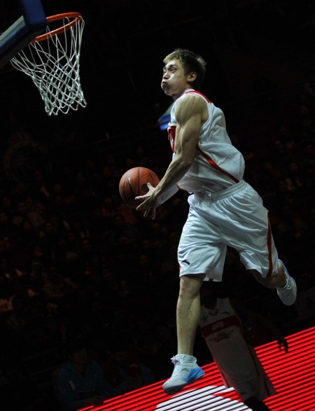 推向外角膝 推向外角膝